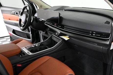 new 2026 Kia Carnival Hybrid car, priced at $54,900