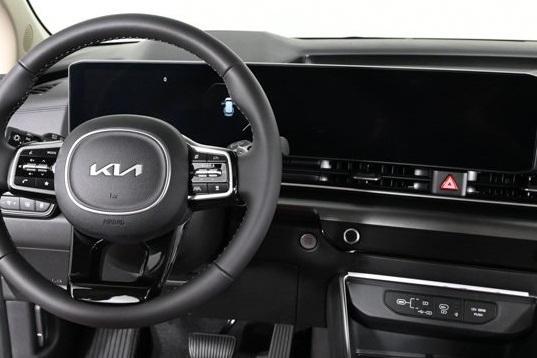 new 2026 Kia Carnival Hybrid car, priced at $54,900