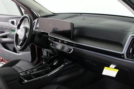 new 2025 Kia Sorento car, priced at $40,955