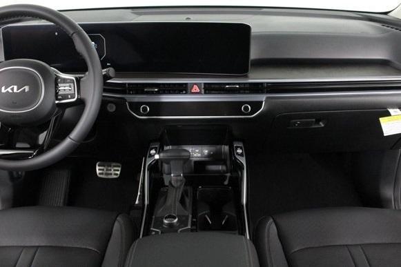 new 2025 Kia Sorento car, priced at $40,955