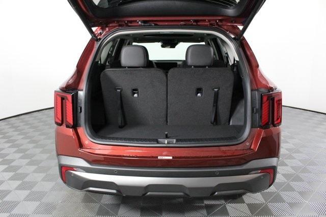 new 2025 Kia Sorento car, priced at $40,955