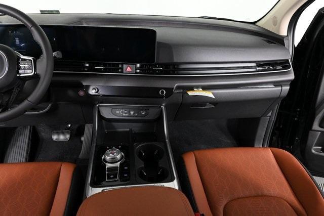 new 2026 Kia Carnival Hybrid car, priced at $43,920