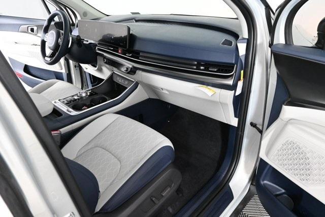 new 2026 Kia Carnival Hybrid car, priced at $49,084