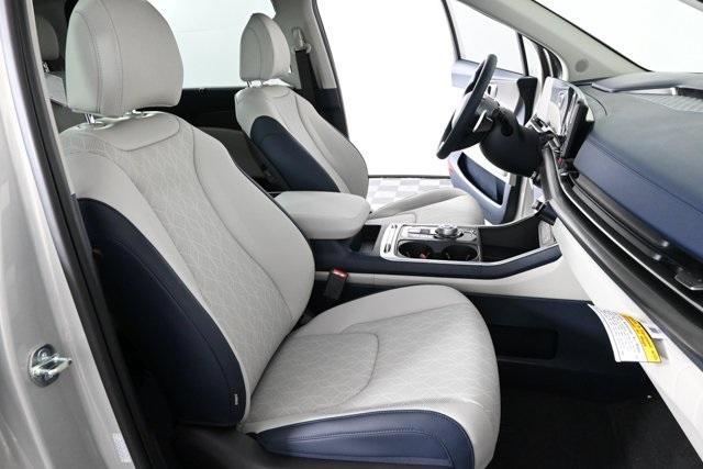 new 2026 Kia Carnival Hybrid car, priced at $49,084