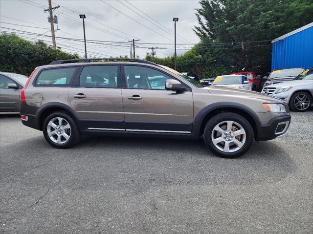 used 2009 Volvo XC70 car, priced at $5,999