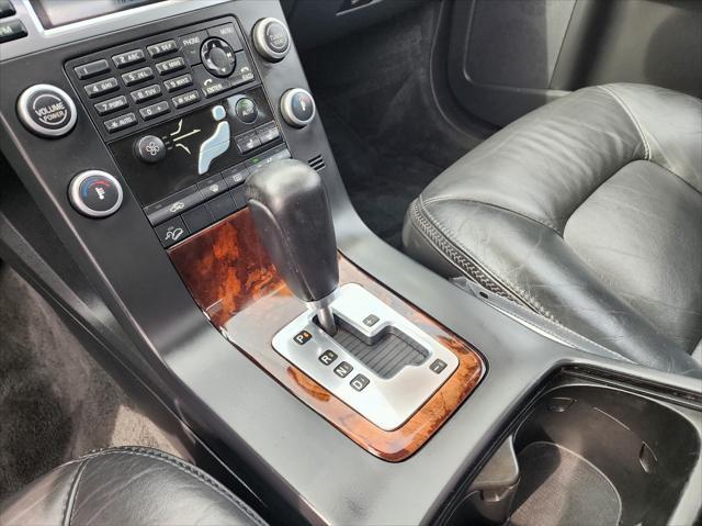 used 2009 Volvo XC70 car, priced at $5,999