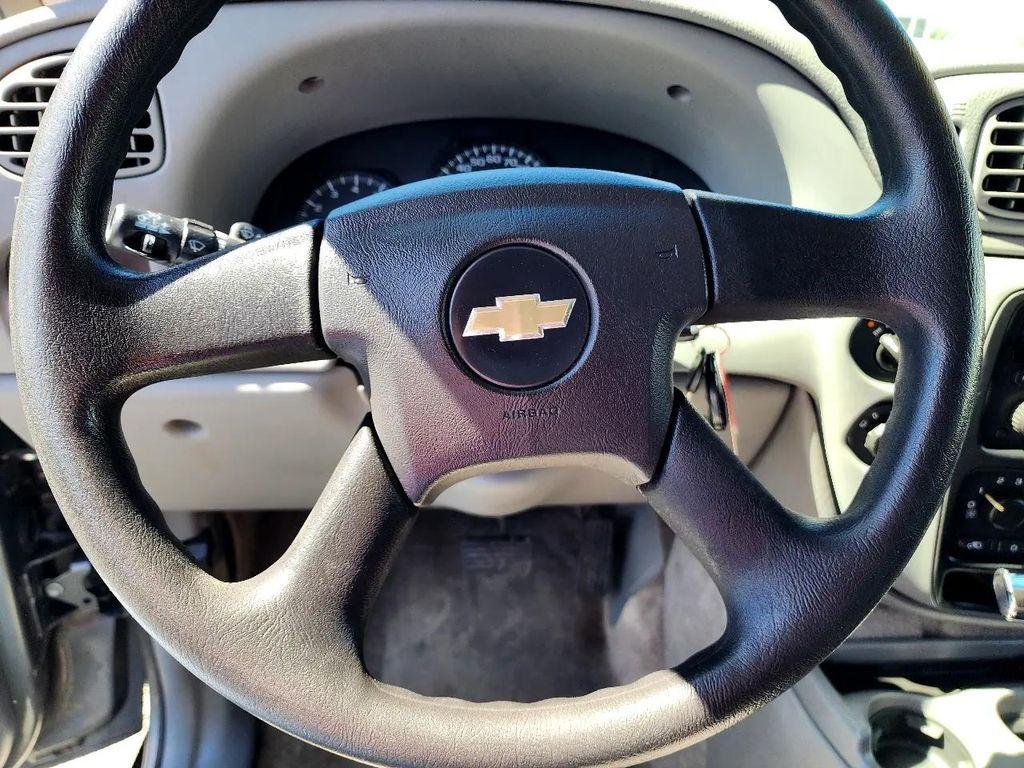 used 2005 Chevrolet TrailBlazer car, priced at $4,995