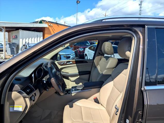 used 2014 Mercedes-Benz M-Class car, priced at $13,995