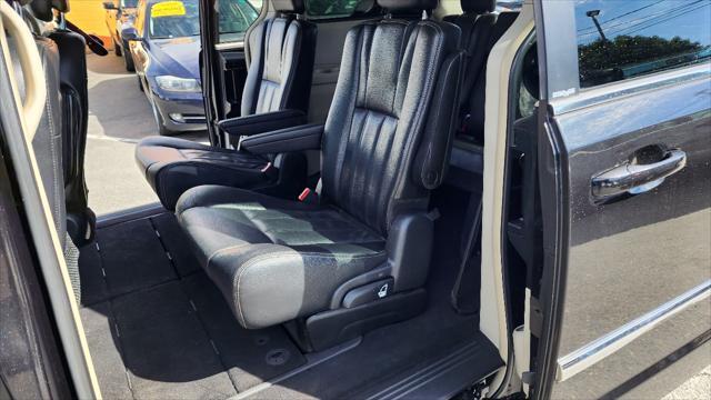 used 2014 Chrysler Town & Country car, priced at $7,999