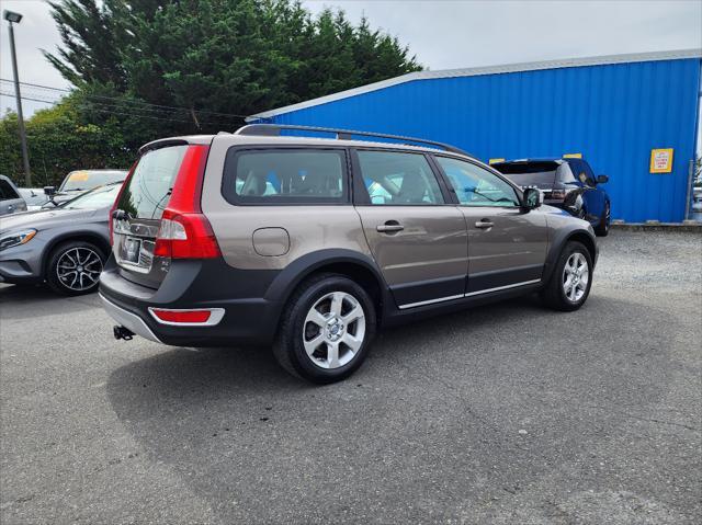 used 2009 Volvo XC70 car, priced at $9,999