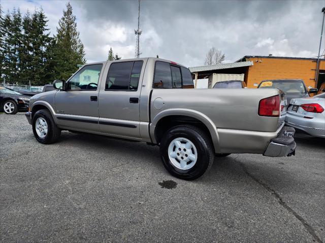 used 2001 Chevrolet S-10 car, priced at $10,999