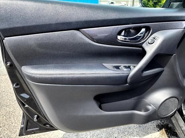 used 2019 Nissan Rogue car, priced at $15,995