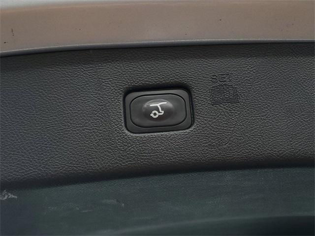 used 2022 Ford Edge car, priced at $23,415