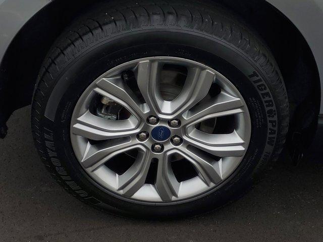 used 2022 Ford Edge car, priced at $23,415