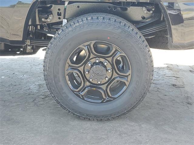 new 2025 Ford F-350 car, priced at $60,620