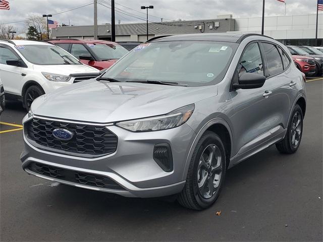 used 2024 Ford Escape car, priced at $27,500