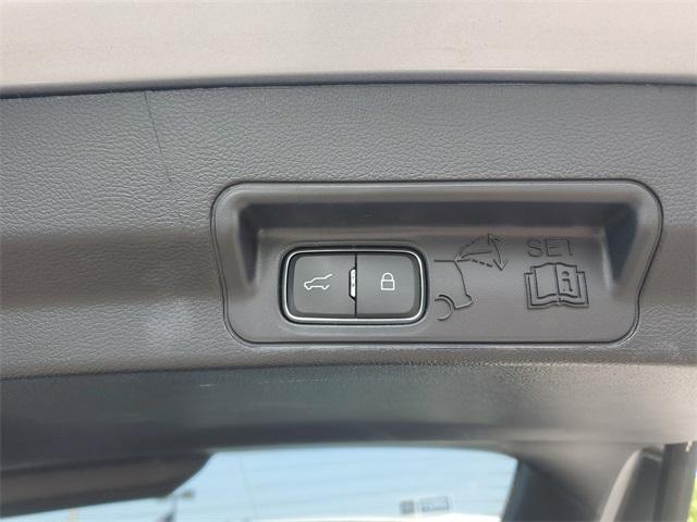 used 2022 Ford Explorer car, priced at $31,403
