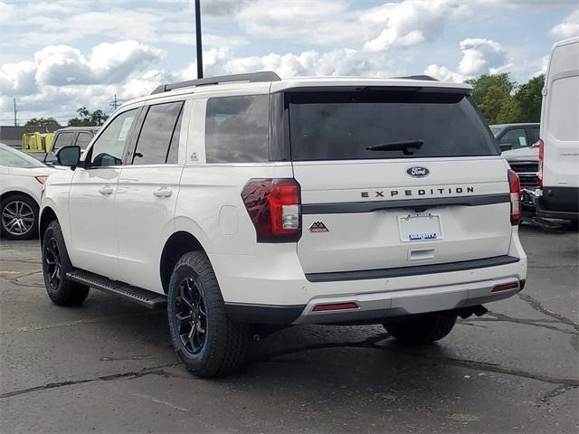 new 2024 Ford Expedition car, priced at $78,306