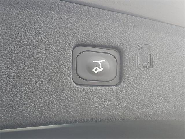 used 2022 Ford Edge car, priced at $35,755
