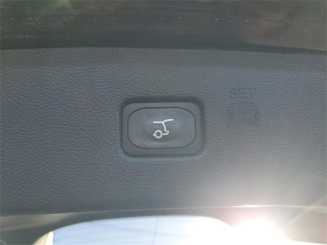used 2022 Ford Edge car, priced at $25,400