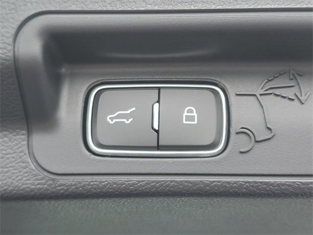 new 2025 Ford Explorer car, priced at $48,345