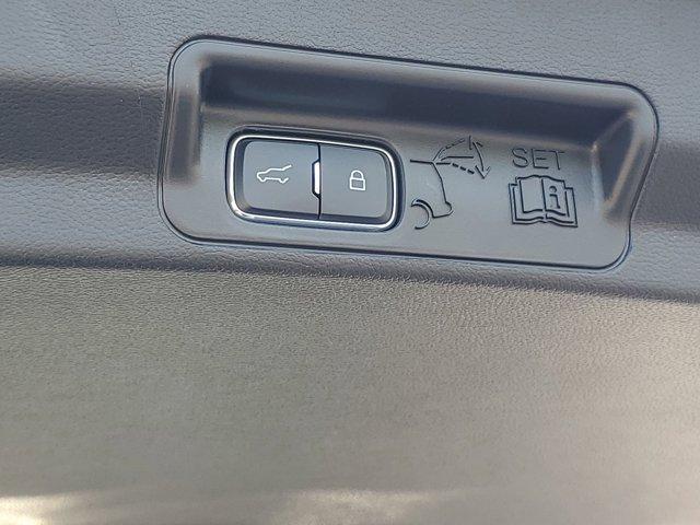 new 2025 Ford Explorer car