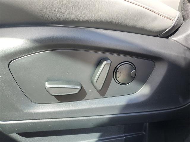 new 2025 Ford Explorer car, priced at $48,205