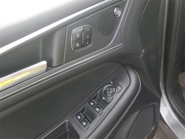 used 2023 Ford Edge car, priced at $35,300