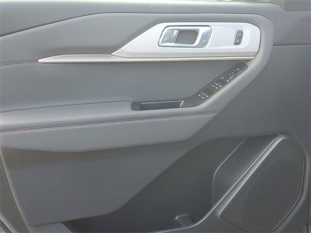 new 2025 Ford Explorer car, priced at $44,800