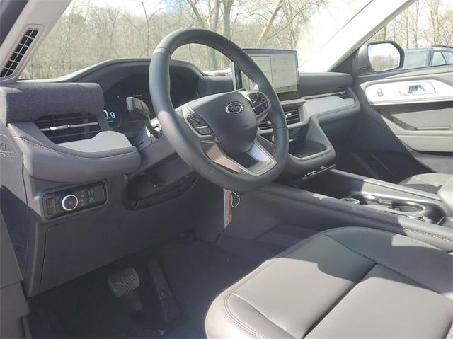 new 2025 Ford Explorer car, priced at $48,700