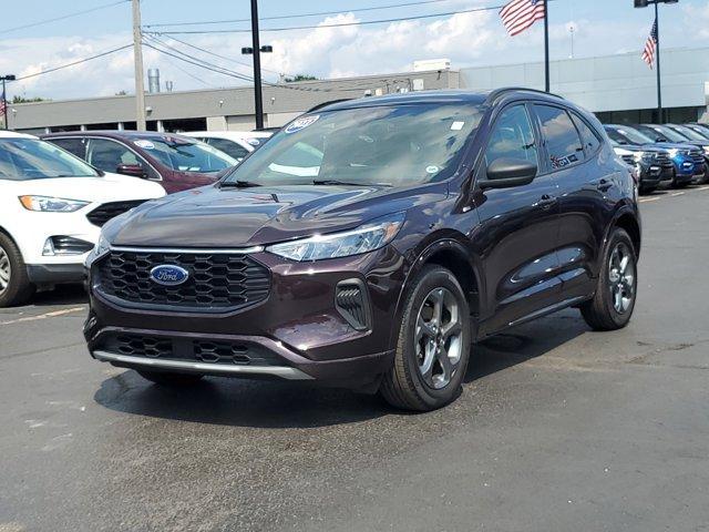 used 2023 Ford Escape car, priced at $28,025