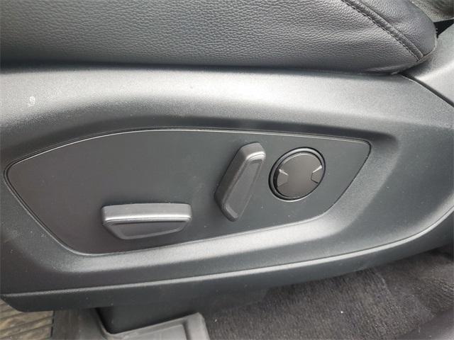 used 2022 Ford Explorer car, priced at $40,454