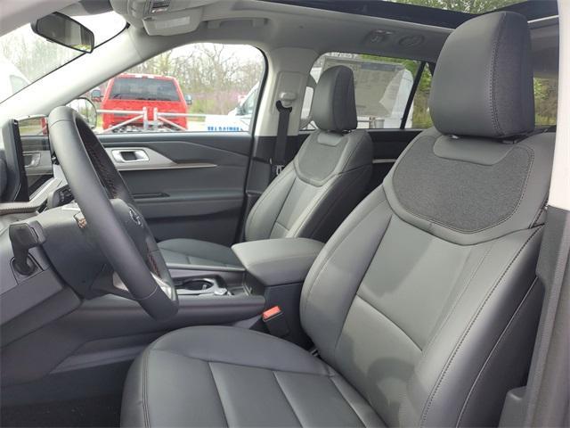 new 2025 Ford Explorer car, priced at $50,415