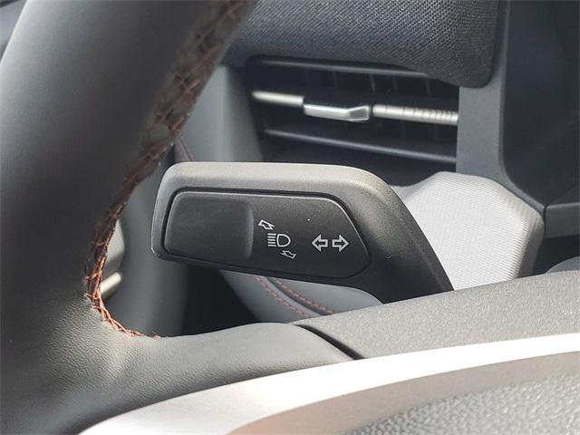 new 2025 Ford Explorer car, priced at $50,415