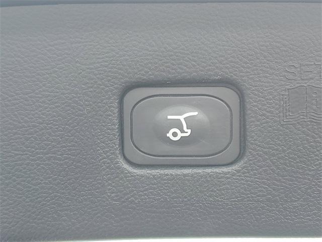 used 2022 Ford Edge car, priced at $29,025