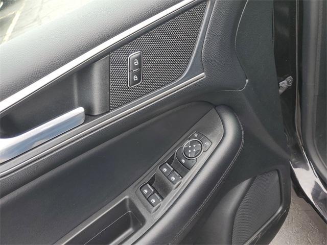 used 2022 Ford Edge car, priced at $29,025