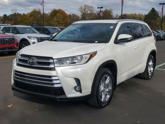 used 2019 Toyota Highlander car, priced at $26,650