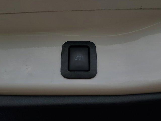 used 2019 Toyota Highlander car, priced at $26,650