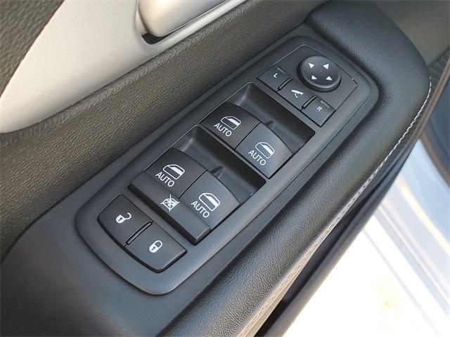 used 2018 Chrysler Pacifica car, priced at $16,950