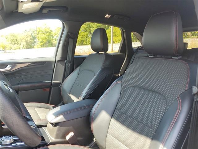 used 2023 Ford Escape car, priced at $25,847