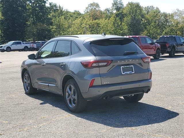 used 2023 Ford Escape car, priced at $25,847