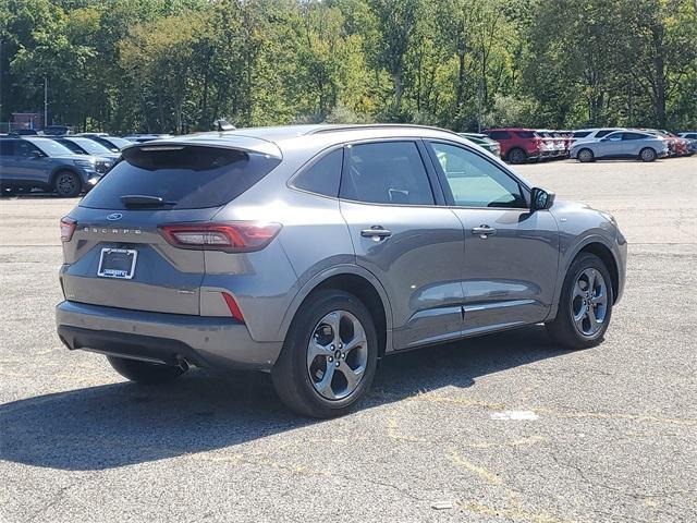 used 2023 Ford Escape car, priced at $25,847