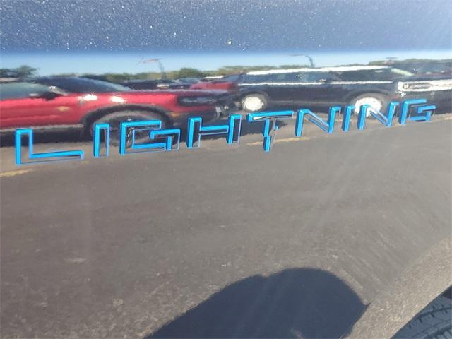 new 2025 Ford F-150 Lightning car
