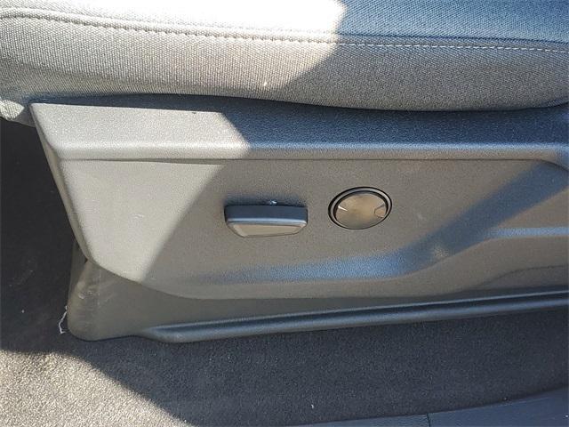 new 2025 Ford F-150 Lightning car