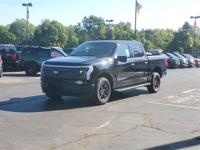 new 2025 Ford F-150 Lightning car