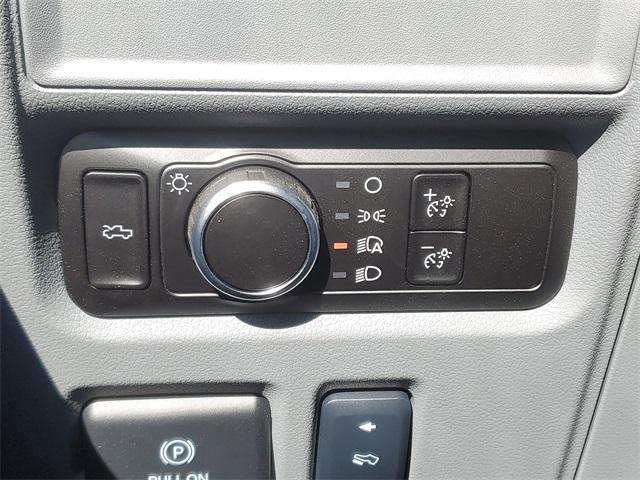 new 2025 Ford F-150 Lightning car