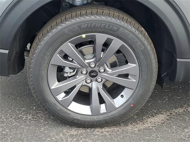 new 2025 Ford Explorer car, priced at $48,185