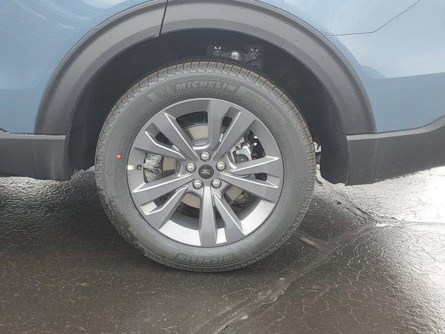 new 2025 Ford Explorer car, priced at $50,555