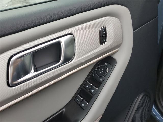 new 2025 Ford Explorer car, priced at $50,555