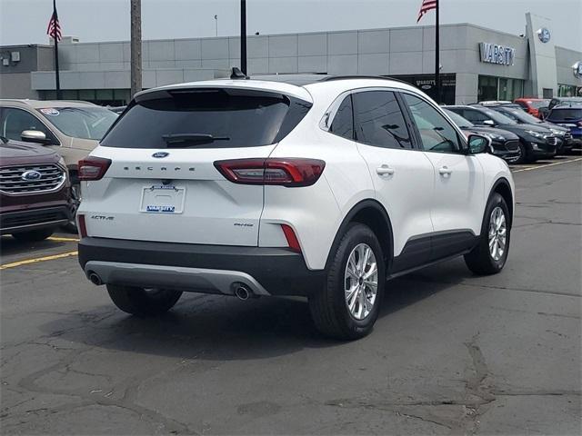 new 2024 Ford Escape car, priced at $35,634